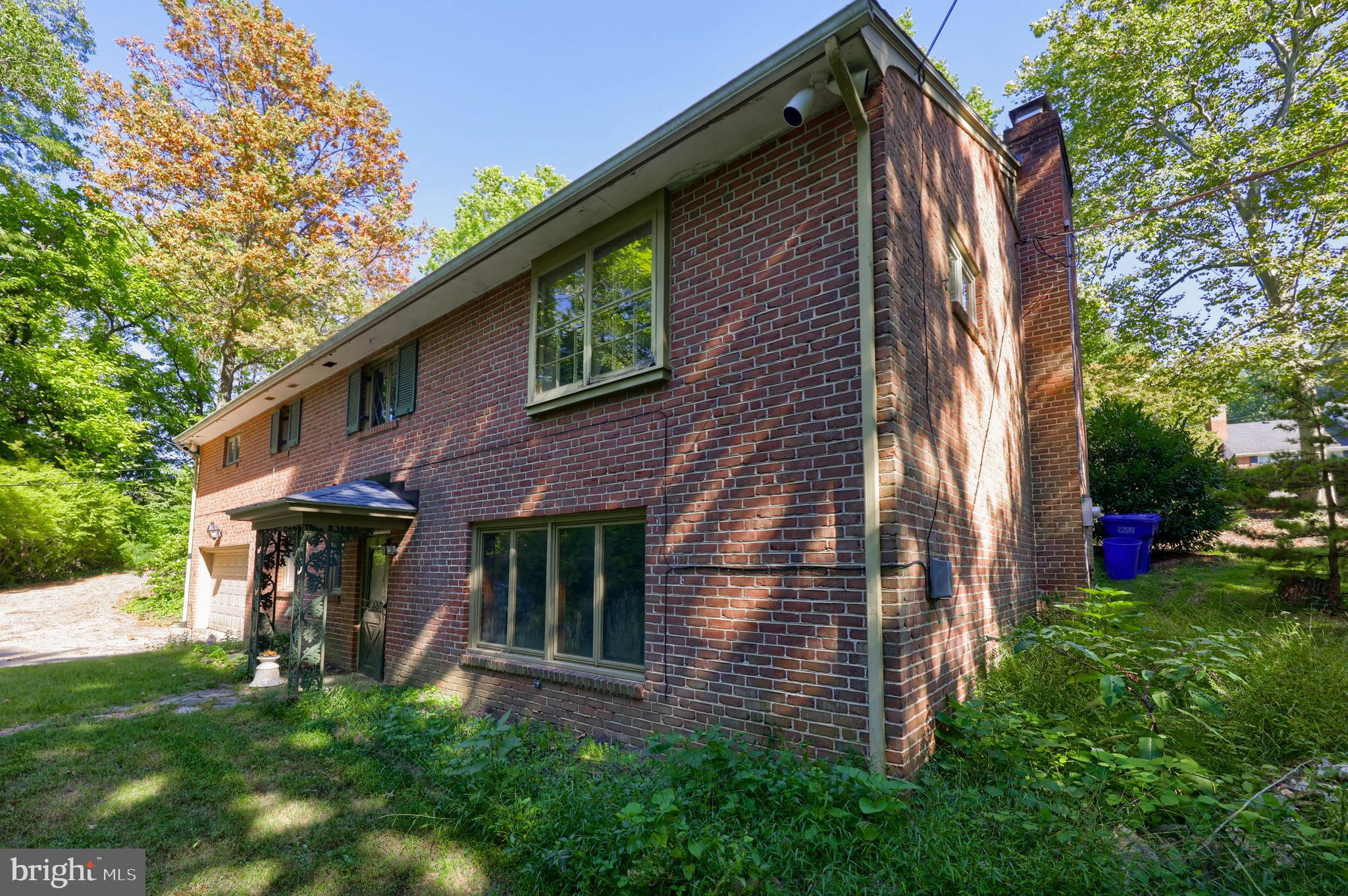 705 Carroll Road York, PA 17403 - Photo 3 of 38 Gallery Image 3