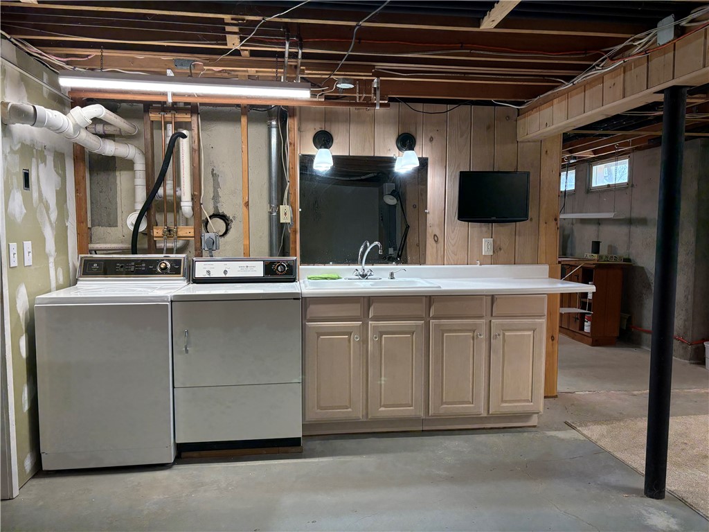 11 Kathleen Drive Westerly, RI 02891 - Photo 20 of 24