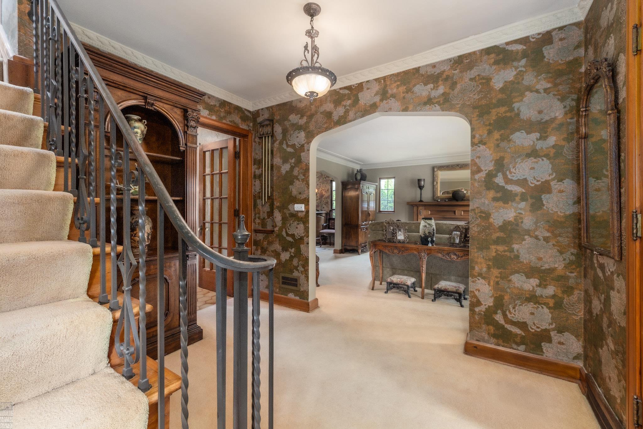 905 Pemberton Road Grosse Pointe Park, MI 48230 - Photo 7 of 34