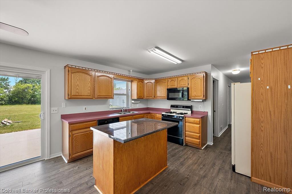 5714 5 Lakes Road North Branch, MI 48461 - Photo 23 of 38 Gallery Image 23