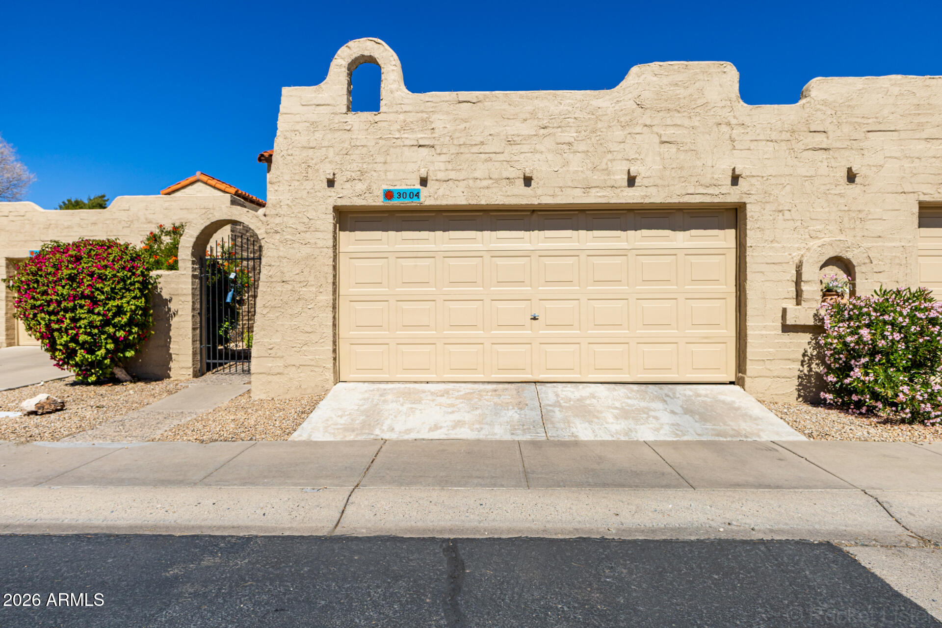 3004 West Phelps Road Phoenix, AZ 85053 - Photo 1 of 34 Front
