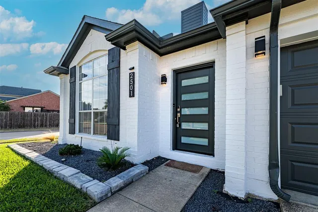 $443,000 | 2501 Fox Hollow Court, Flower Mound, TX 75028