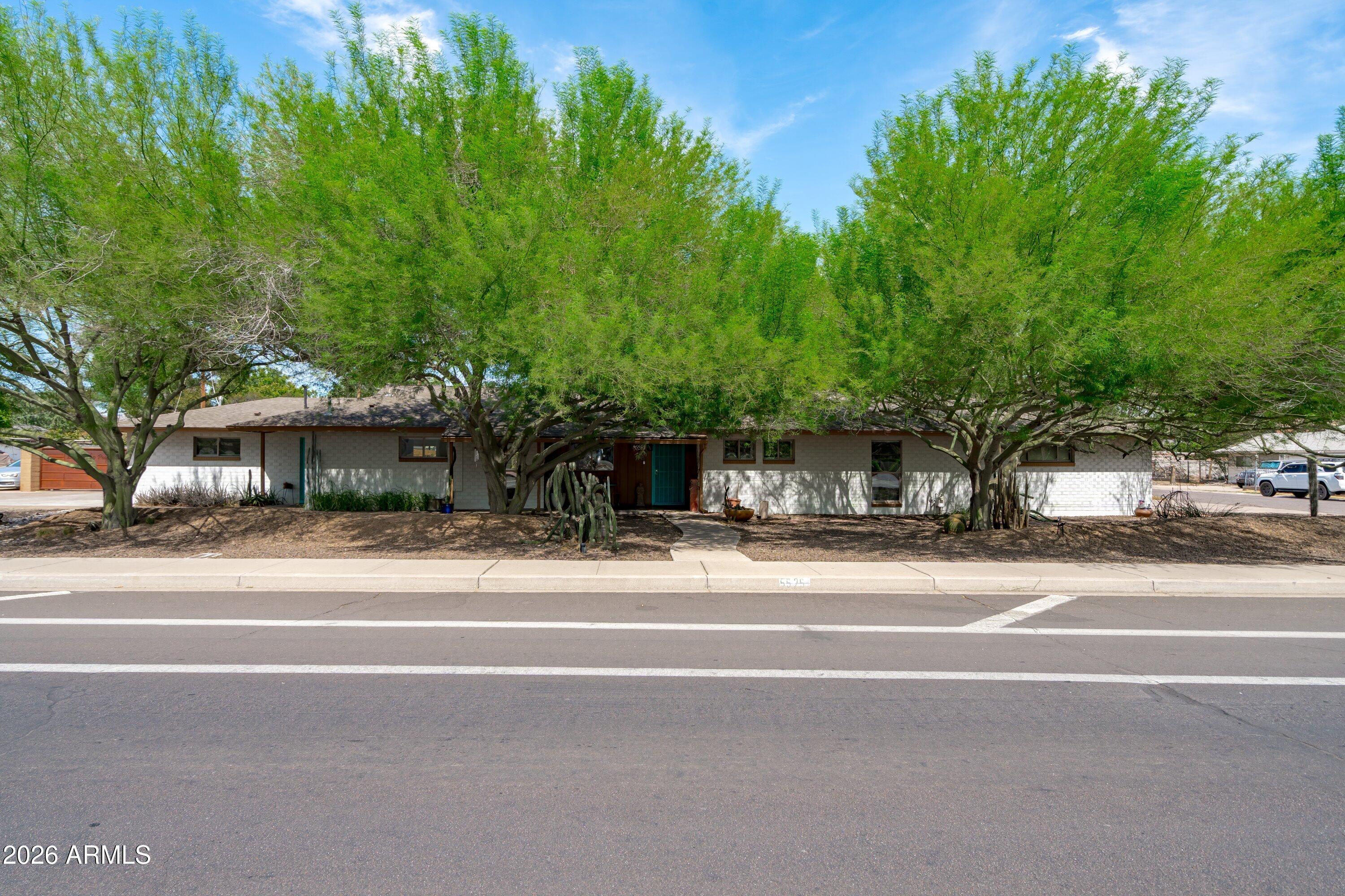 5525 North 12th Street Phoenix, AZ 85014 - Photo 3 of 59 04-Front View