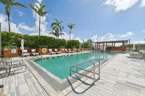 $7,500,000 | 801 South Pointe Drive, Unit PH602, Miami Beach, FL 33139