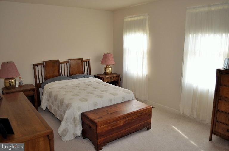 6825 Bluecurl Circle Springfield, VA 22152 - Photo 13 of 22 Bedroom