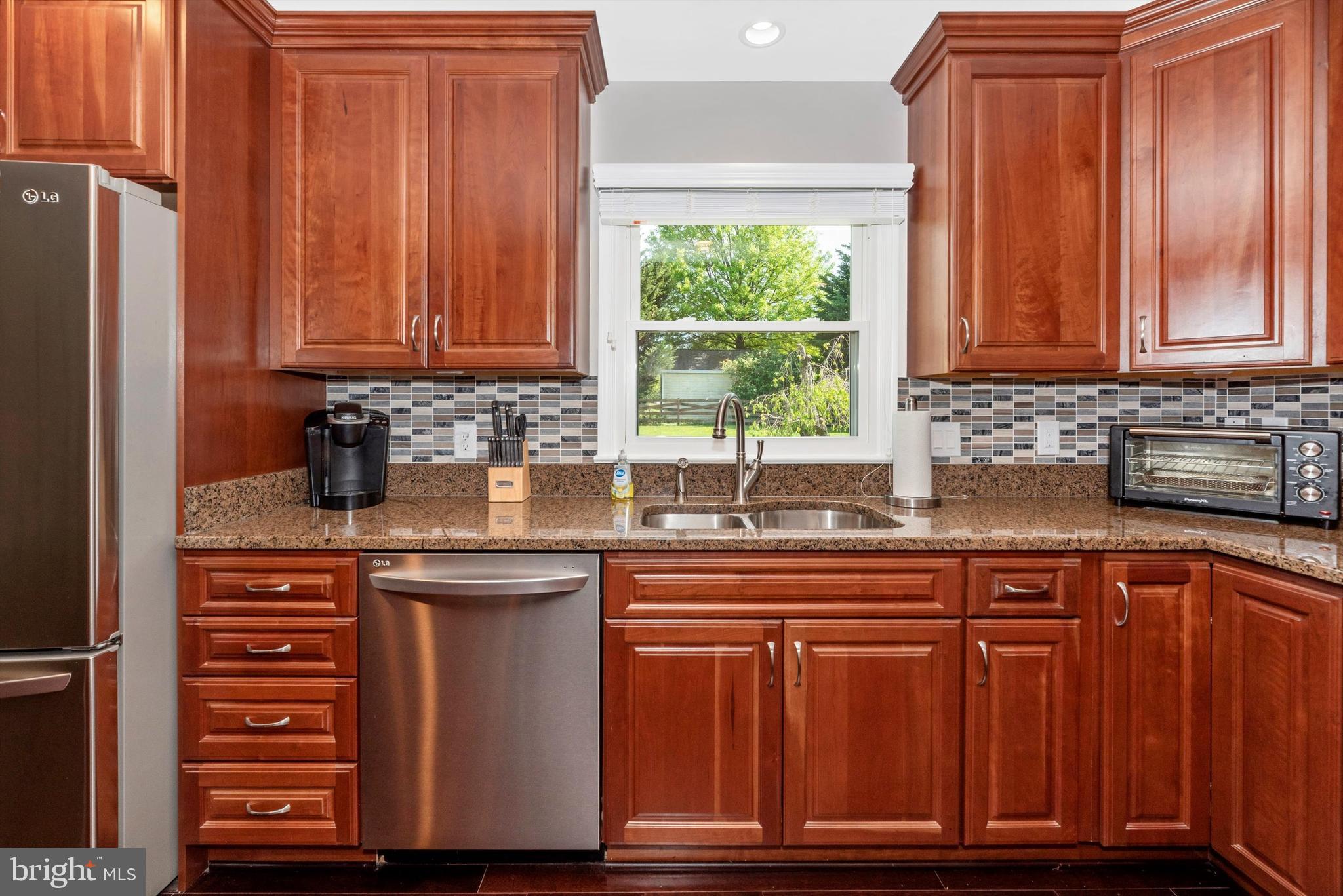 15307 Oak Orchard Road New Windsor, MD 21776 - Photo 13 of 42 Kitchen
