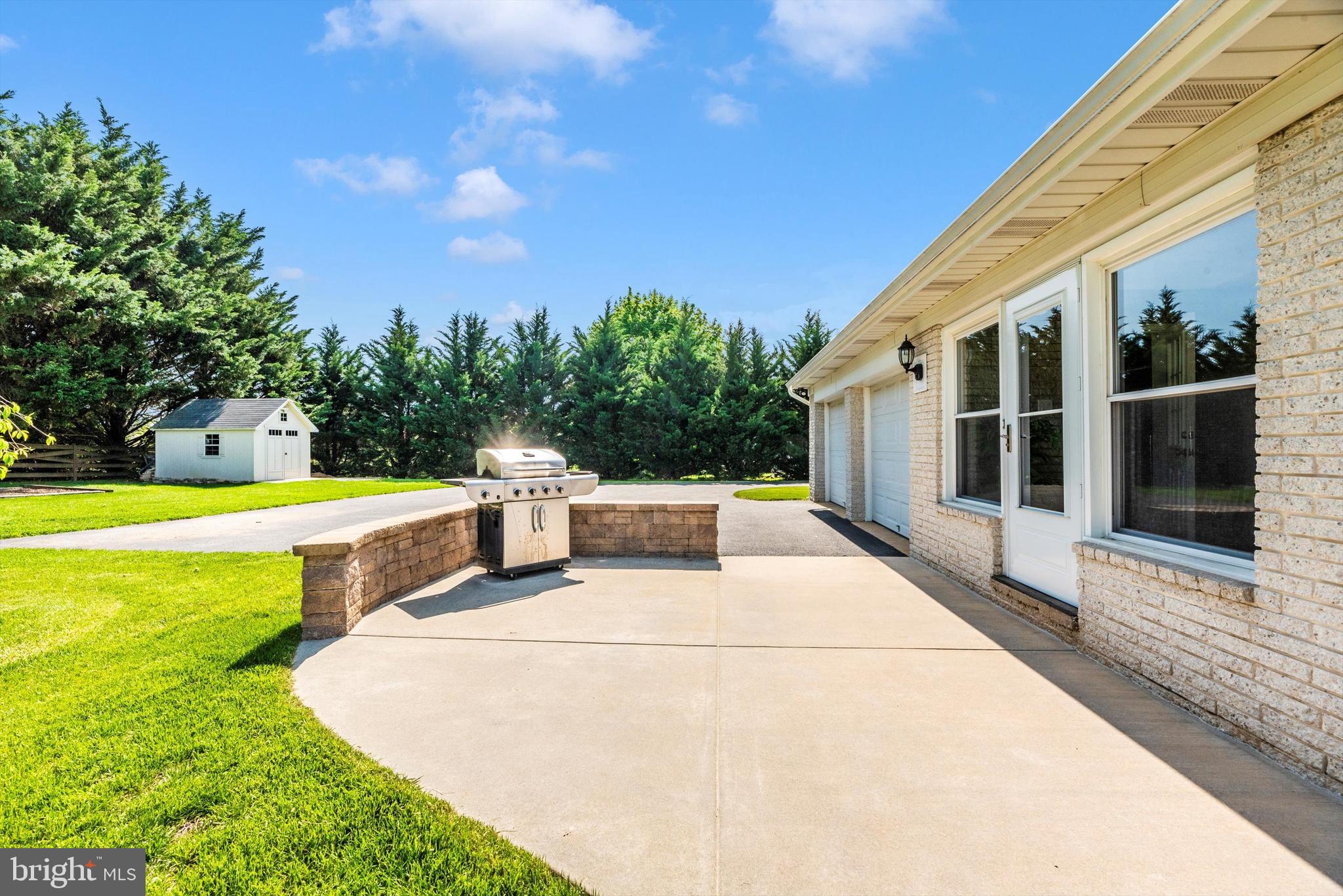 15307 Oak Orchard Road New Windsor, MD 21776 - Photo 33 of 42 Rear Patio