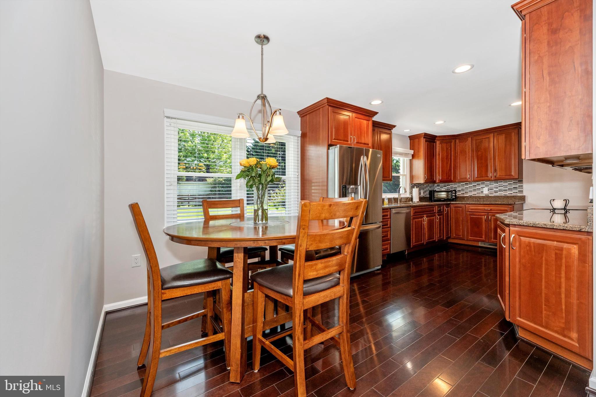 15307 Oak Orchard Road New Windsor, MD 21776 - Photo 6 of 42 Dining Area