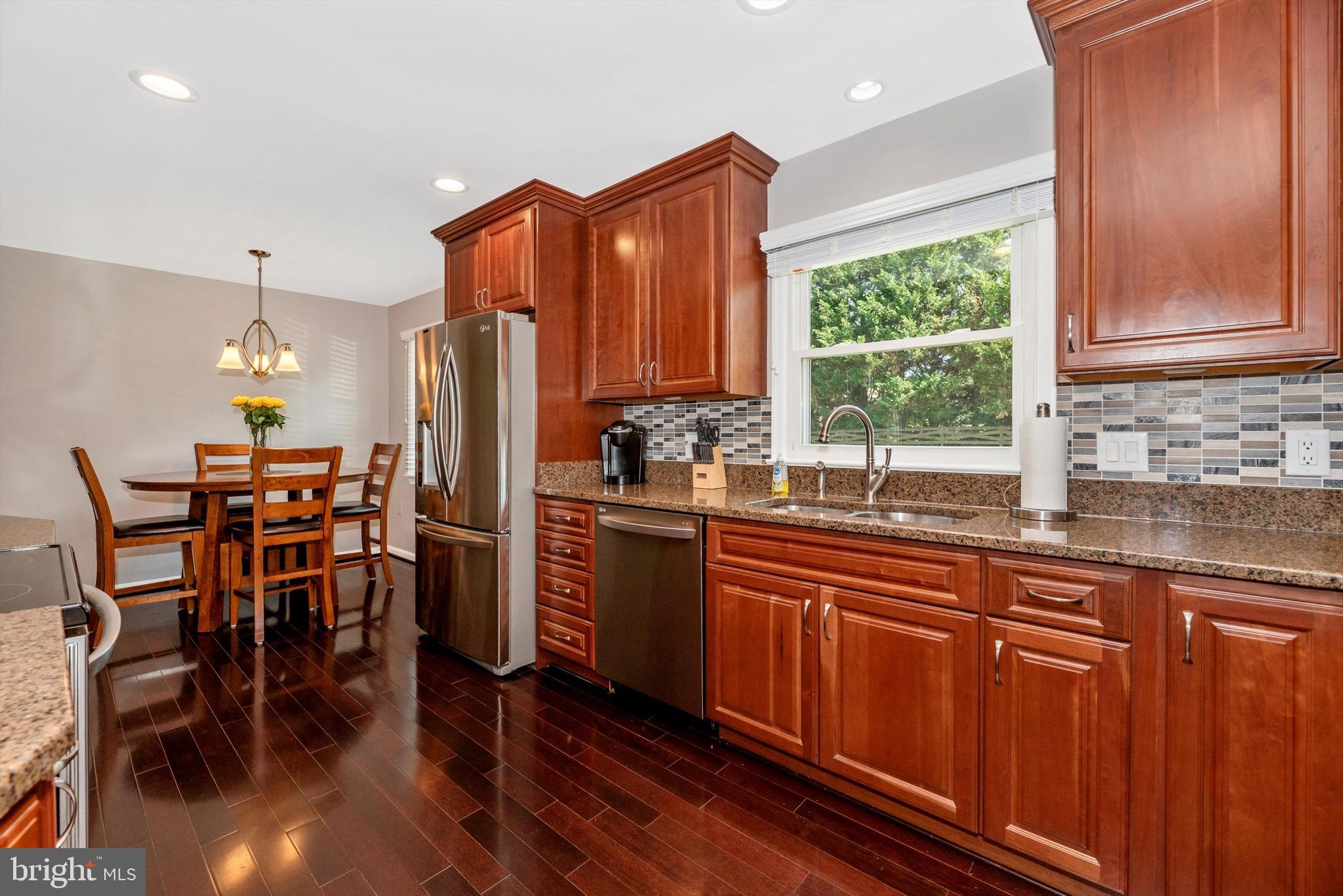 15307 Oak Orchard Road New Windsor, MD 21776 - Photo 8 of 42 Kitchen