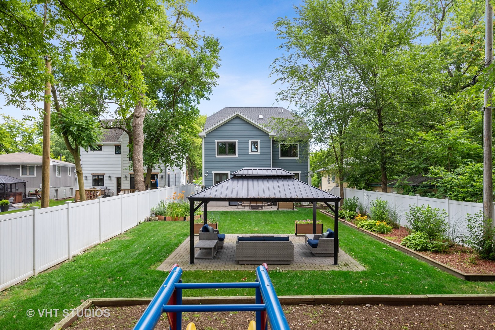 323 Lionel Road Riverside, IL 60546 - Photo 39 of 43