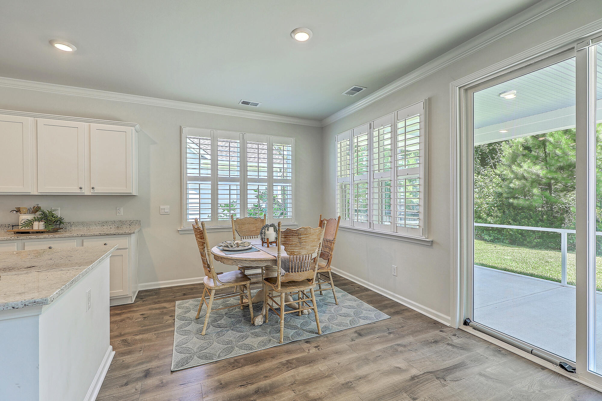 420 Oak View Way Summerville, SC 29483 - Photo 11 of 56 Breakfast Area