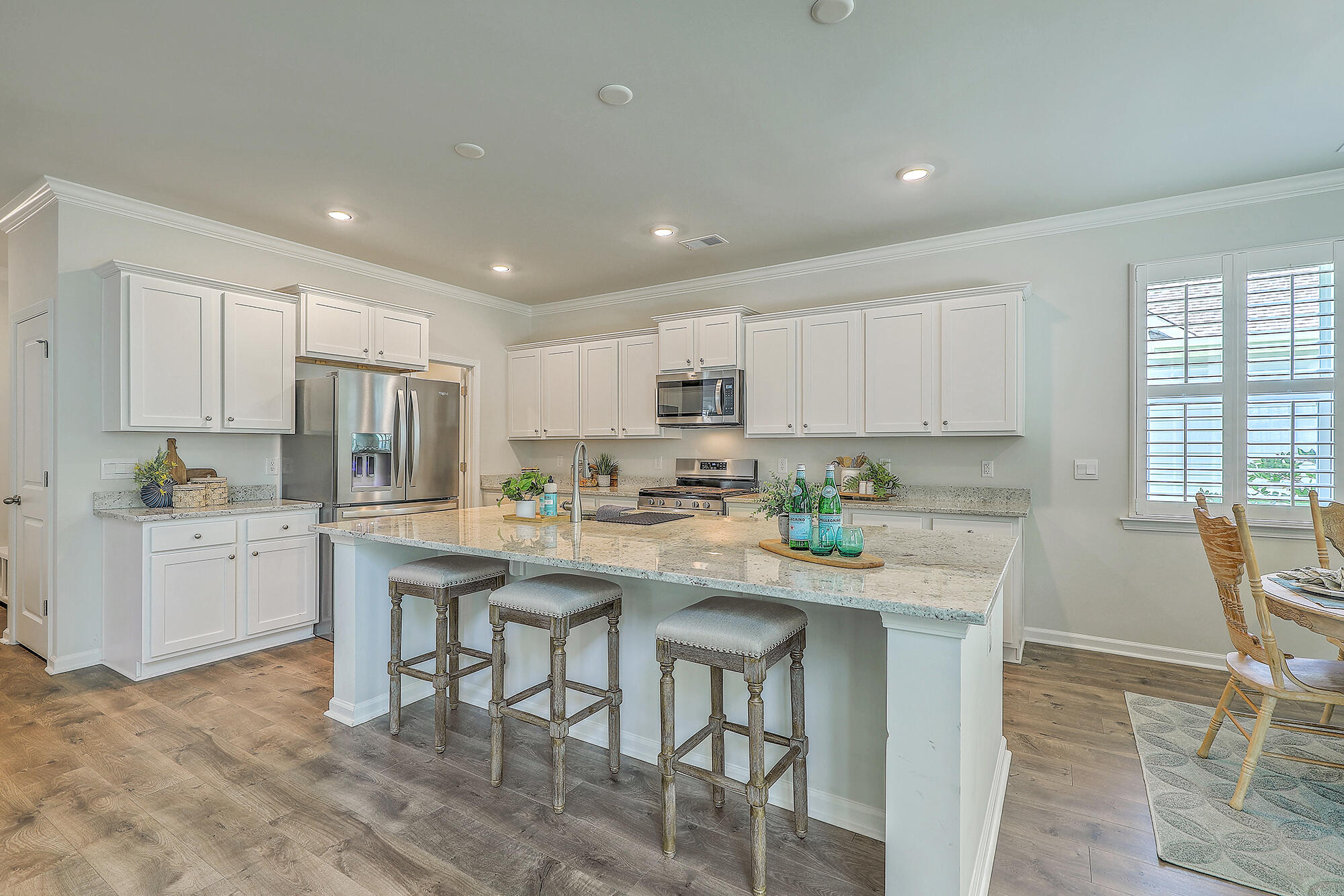 420 Oak View Way Summerville, SC 29483 - Photo 13 of 56 Kitchen
