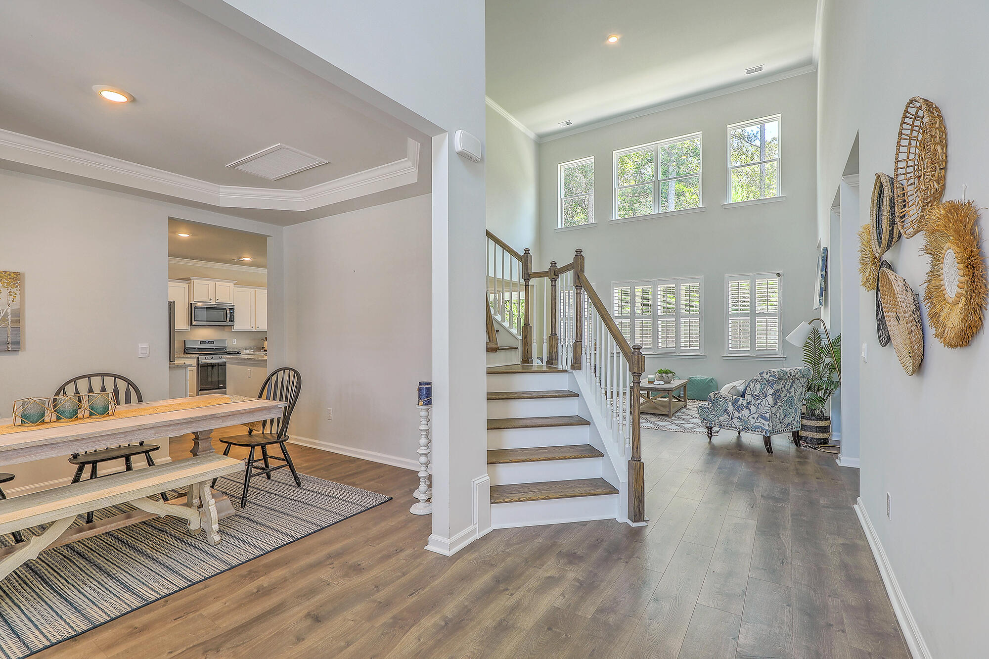 420 Oak View Way Summerville, SC 29483 - Photo 6 of 56 Foyer