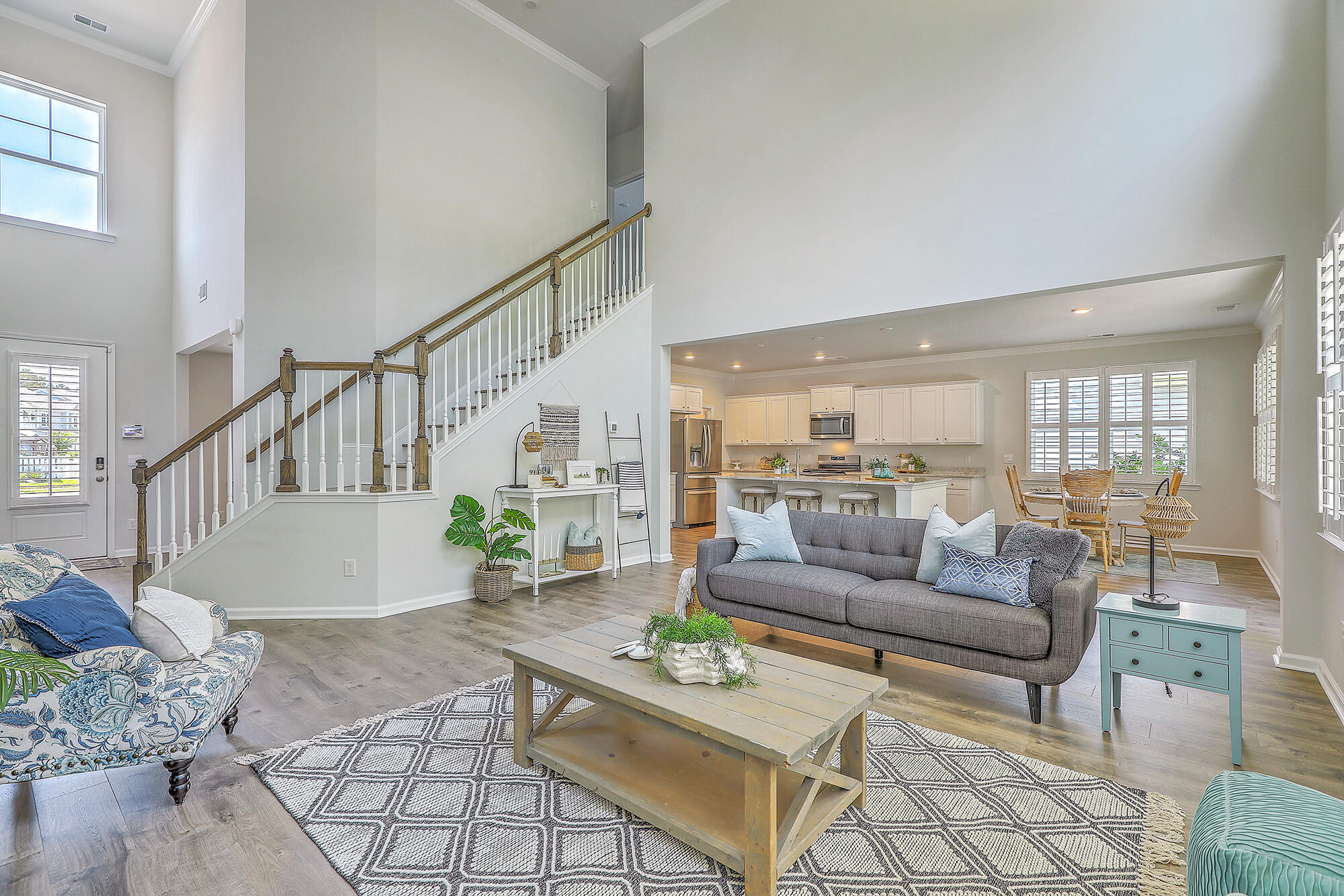 420 Oak View Way Summerville, SC 29483 - Photo 10 of 56 Living Room