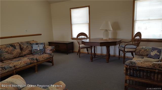382 Kingfisher Road Tuckerton, NJ 08087 - Photo 10 of 21 10
