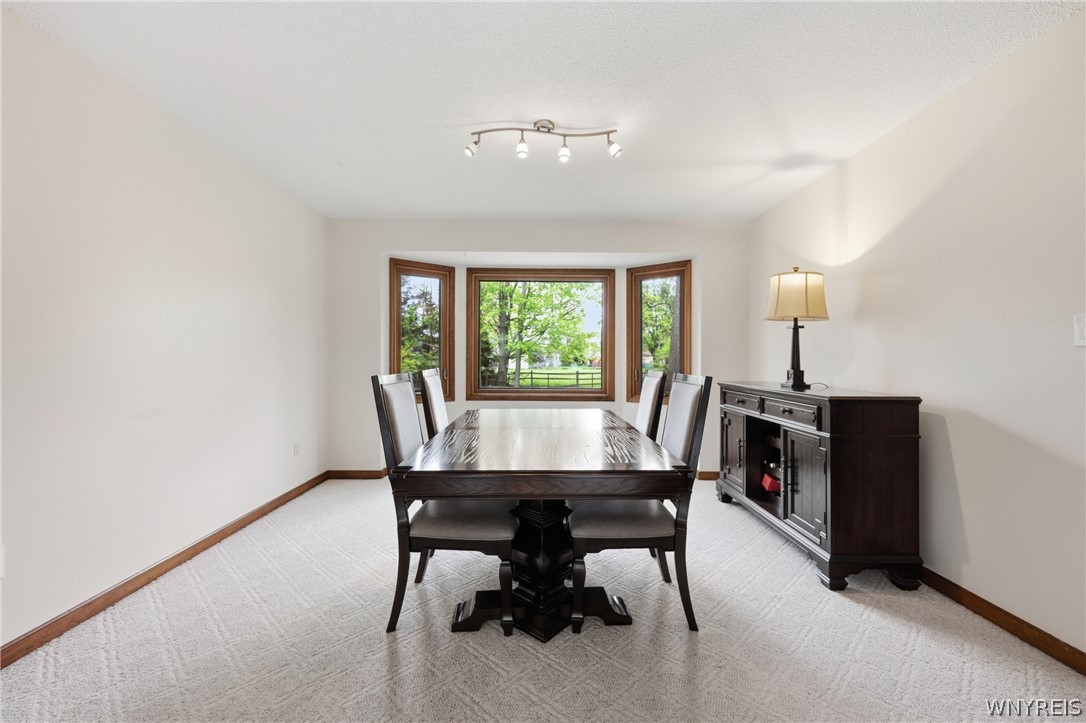 44 Baron Court Amherst, NY 14068 - Photo 10 of 46