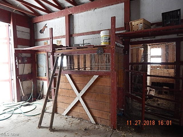 2226 Dodgeville Road Rome, OH 44085 - Photo 12 of 35