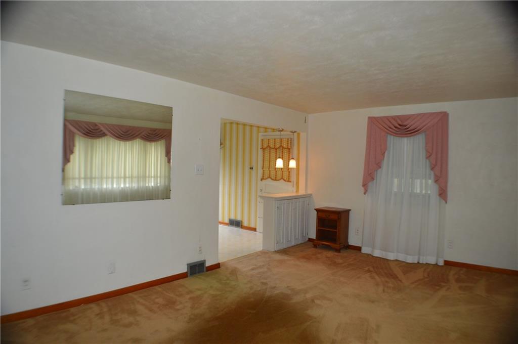 1248 Country Club Road Monongahela, PA 15063 - Photo 5 of 17 Gallery Image 5