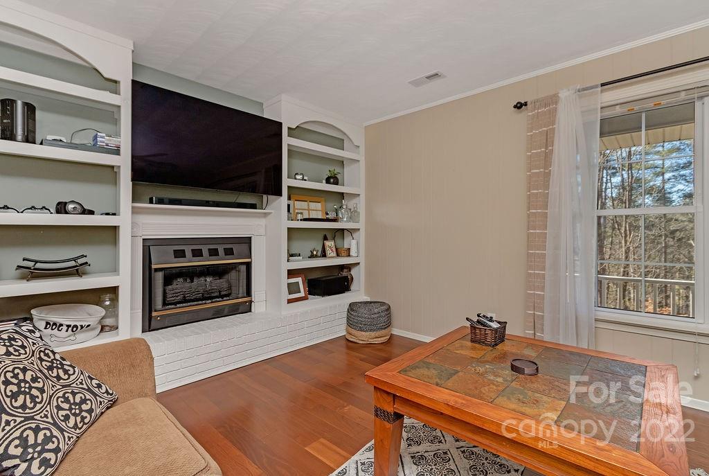 41 Riverside Estate Road Brevard, NC 28712 - Photo 10 of 38 Gallery Image 10
