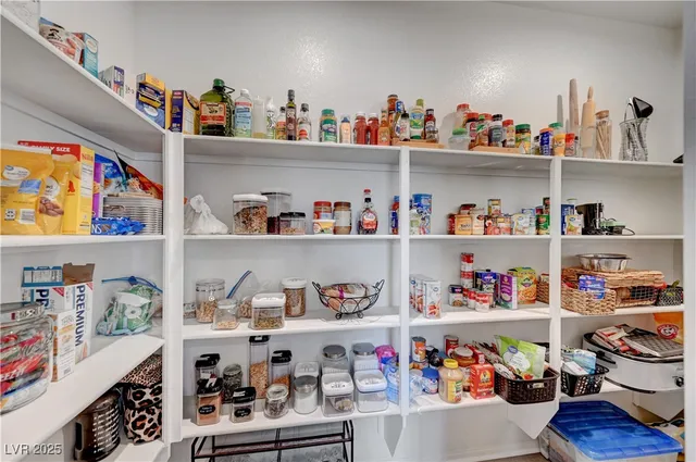 $434,900 | 6322 Highledge Street, North Las Vegas, NV 89081