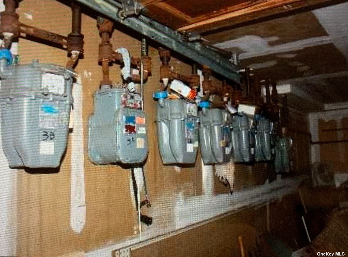 43-65 156th Street Queens, NY 11355 - Photo 4 of 6