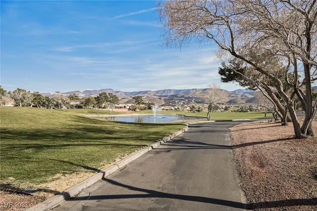 $2,015 | 2077 Poppywood Avenue, Henderson, NV 89012