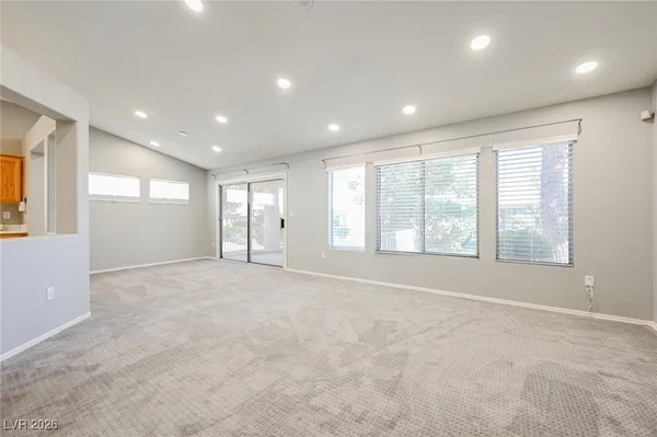 $2,015 | 2077 Poppywood Avenue, Henderson, NV 89012