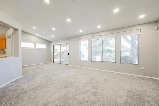 $2,015 | 2077 Poppywood Avenue, Henderson, NV 89012