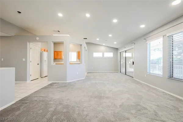 $2,015 | 2077 Poppywood Avenue, Henderson, NV 89012
