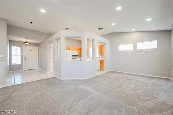 $2,015 | 2077 Poppywood Avenue, Henderson, NV 89012