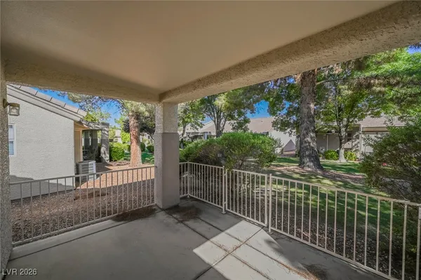 $2,015 | 2077 Poppywood Avenue, Henderson, NV 89012