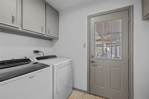 $2,200 | 13834 Oakwood Lane, Sugar Land, TX 77498