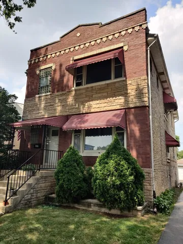 $499,000 | 4848 West Eddy Street, Chicago, IL 60641