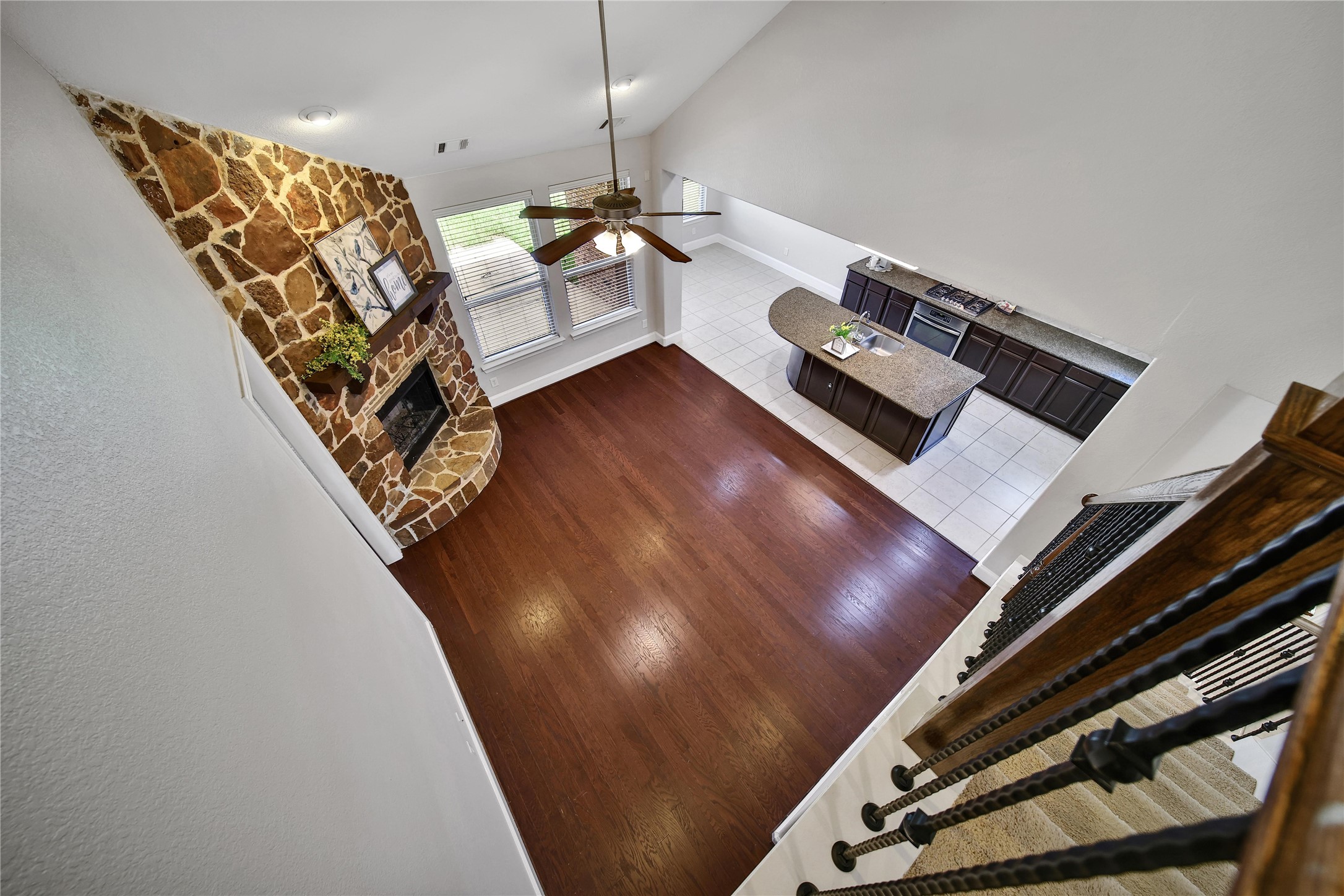 3910 Lupin Bush Lane Manvel, TX 77578 - Photo 16 of 39 a view of an entryway