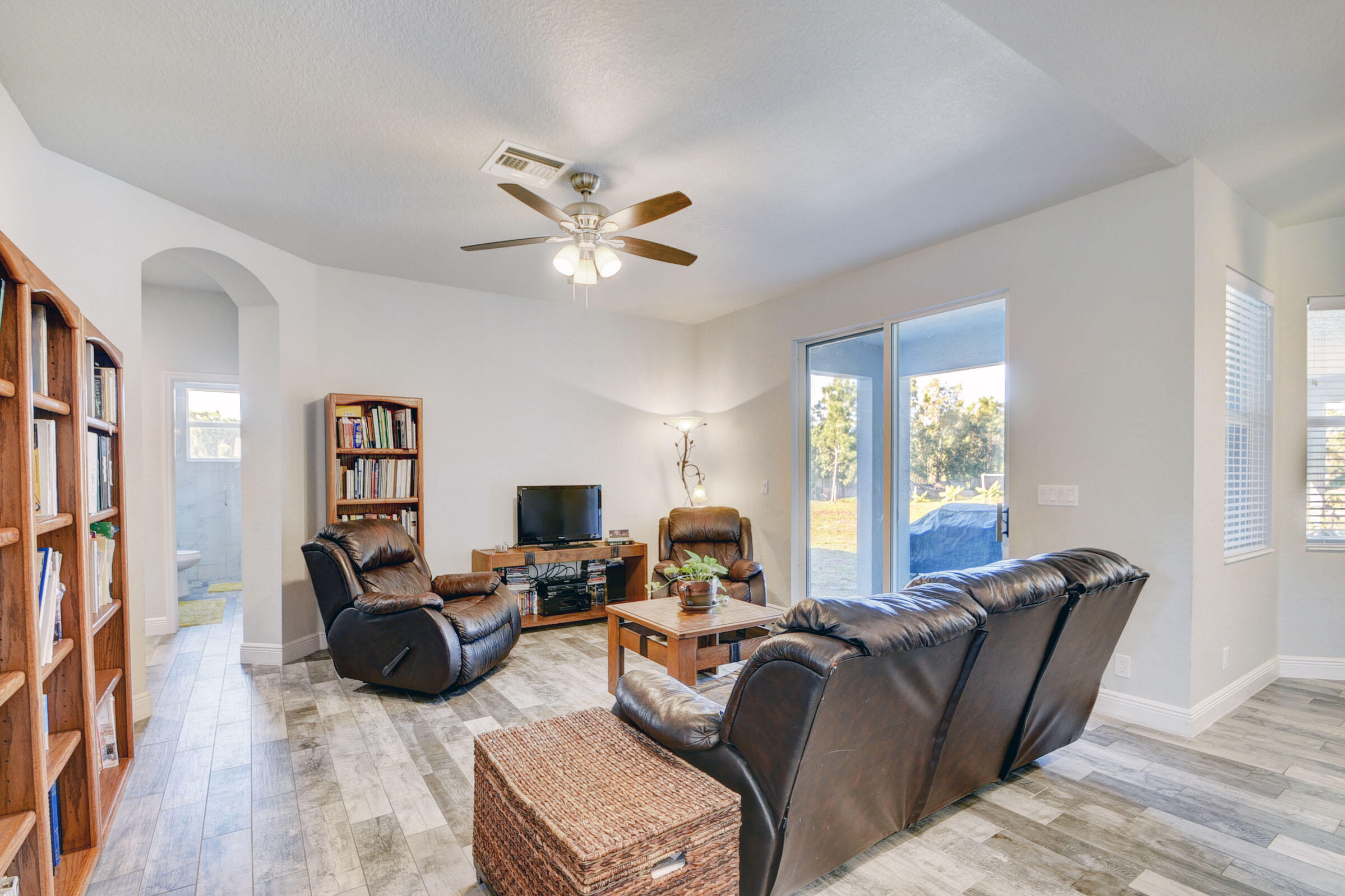 16138 93rd Road North Loxahatchee, FL 33470 - Photo 17 of 61 Family Room