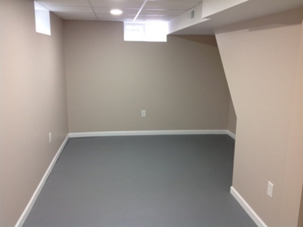 70 Gary Road Springfield, MA 01119 - Photo 19 of 24 a view of an empty room