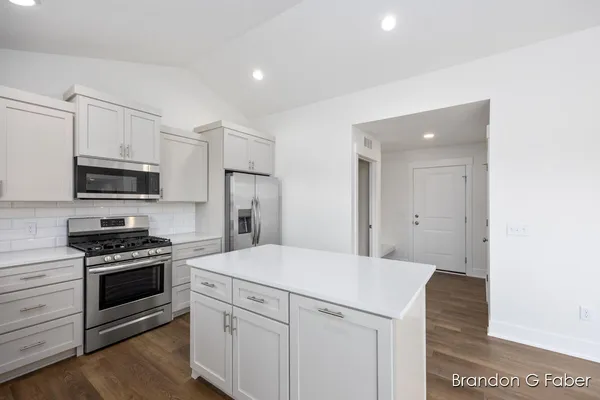 $385,000 | 9383 Shimano Drive, Portland, MI 48875