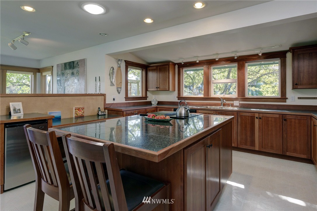 514 Kiehl Road Friday Harbor, WA 98250 - Photo 2 of 25 Gallery Image 2