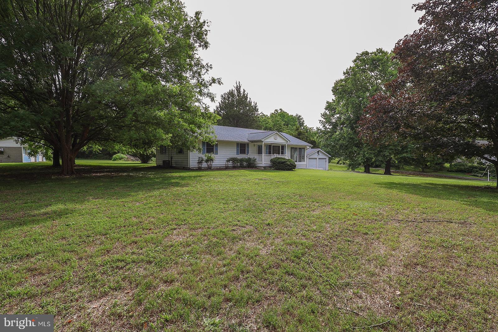 48146 Mallard View Lane St. Inigoes, MD 20684 - Photo 5 of 46 Charming home on spacious green lot.