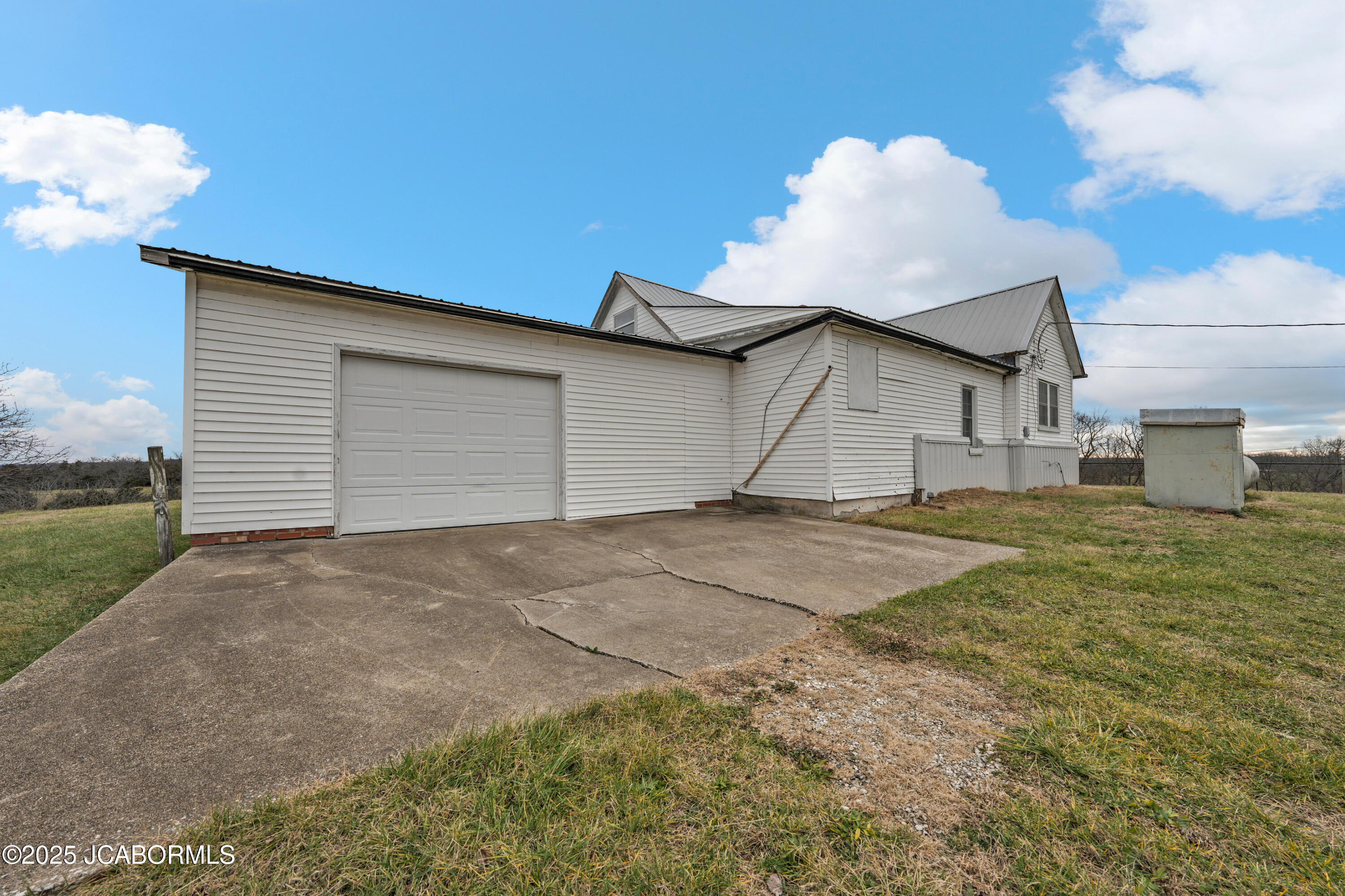 56096 State Route North California, MO 65018 - Photo 5 of 39