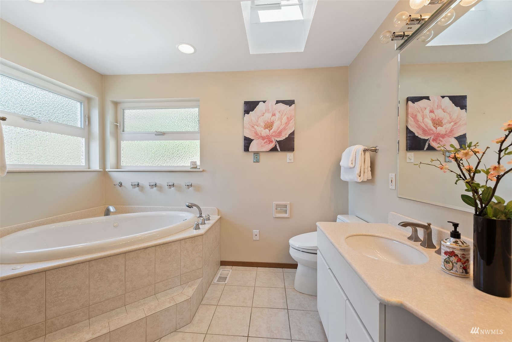 18731 Ross Road Bothell, WA 98011 - Photo 18 of 39 Gallery Image 18