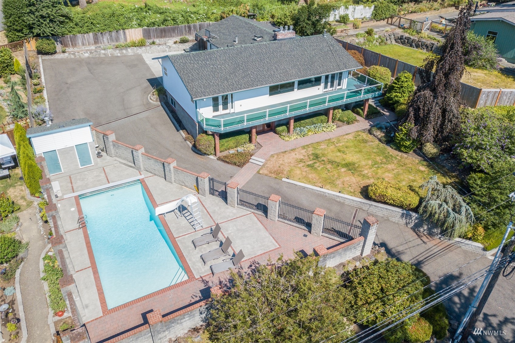 18731 Ross Road Bothell, WA 98011 - Photo 2 of 39 Gallery Image 2