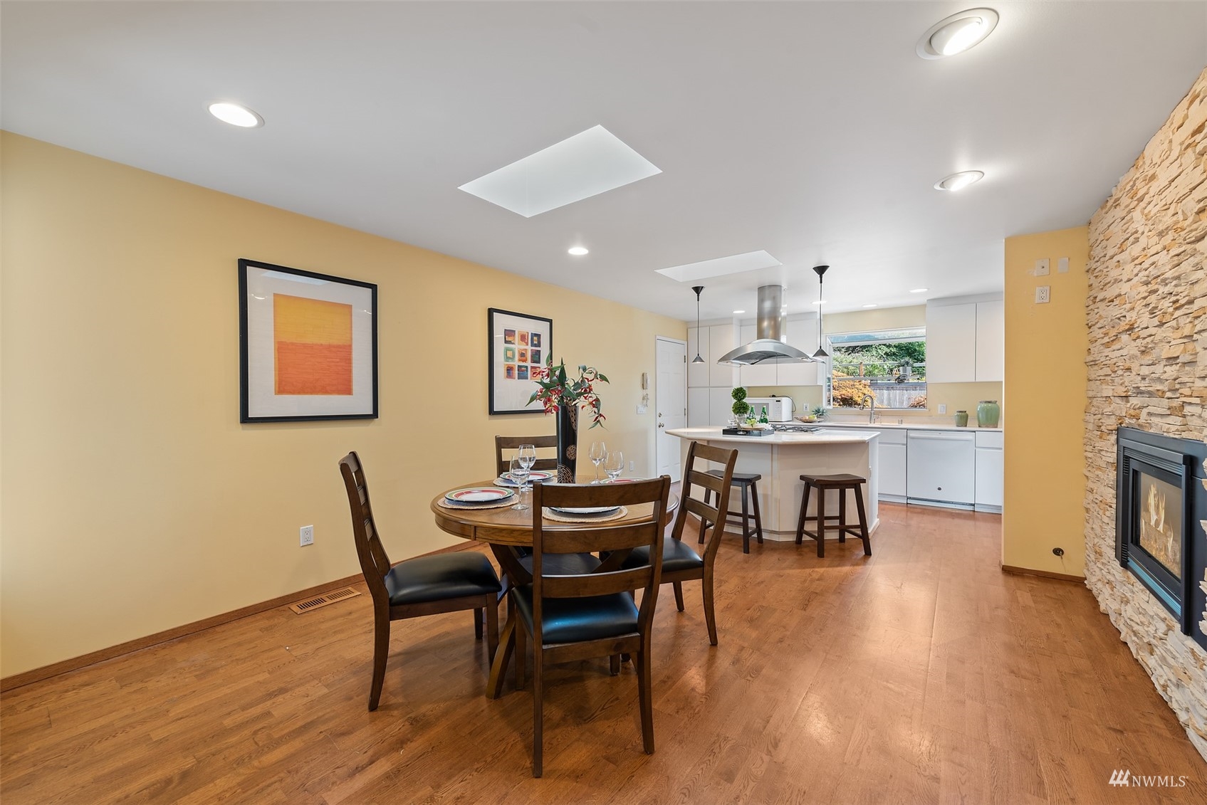 18731 Ross Road Bothell, WA 98011 - Photo 10 of 39 Gallery Image 10