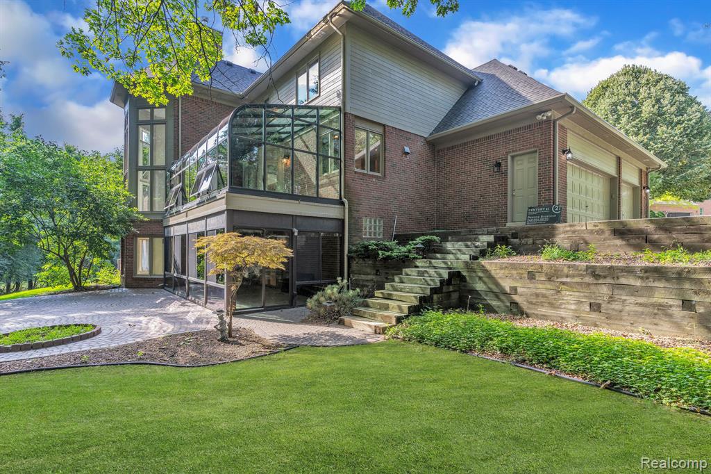 1691 Spring Creek Drive Rochester Hills, MI 48306 - Photo 75 of 78