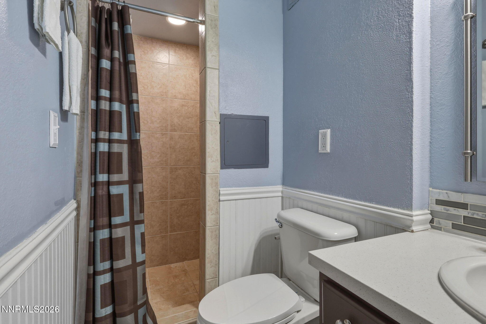 280 Island Avenue, Unit 201 Reno, NV 89501 - Photo 18 of 30 18-web-or-mls-IMG_7295_autoremove_244651