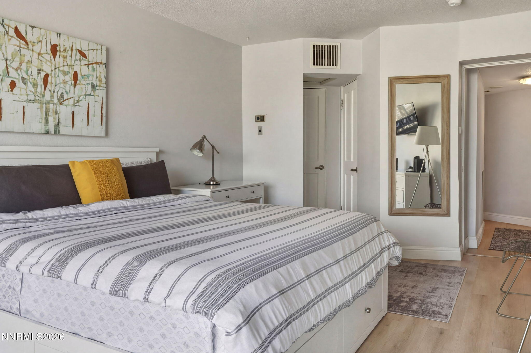 280 Island Avenue, Unit 201 Reno, NV 89501 - Photo 22 of 30 22-web-or-mls-dbx4748a_1768_423e_9dc8_fe