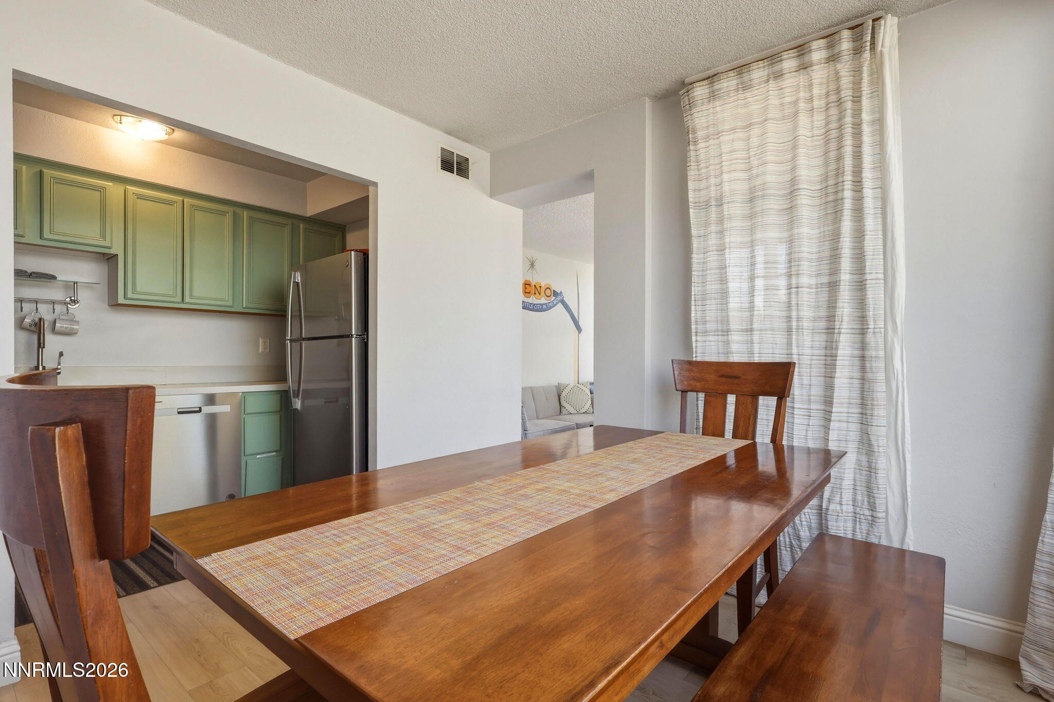 280 Island Avenue, Unit 201 Reno, NV 89501 - Photo 9 of 30 9-web-or-mls-IMG_7352_autoremove_2446750