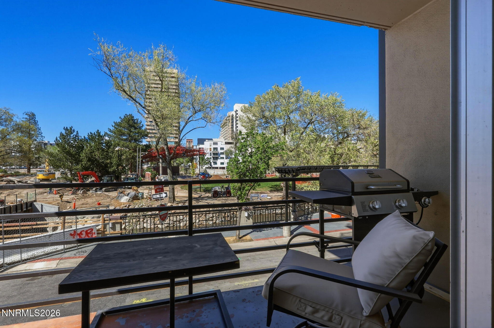 280 Island Avenue, Unit 201 Reno, NV 89501 - Photo 10 of 30 10-web-or-mls-IMG_7322_autoremove_244673