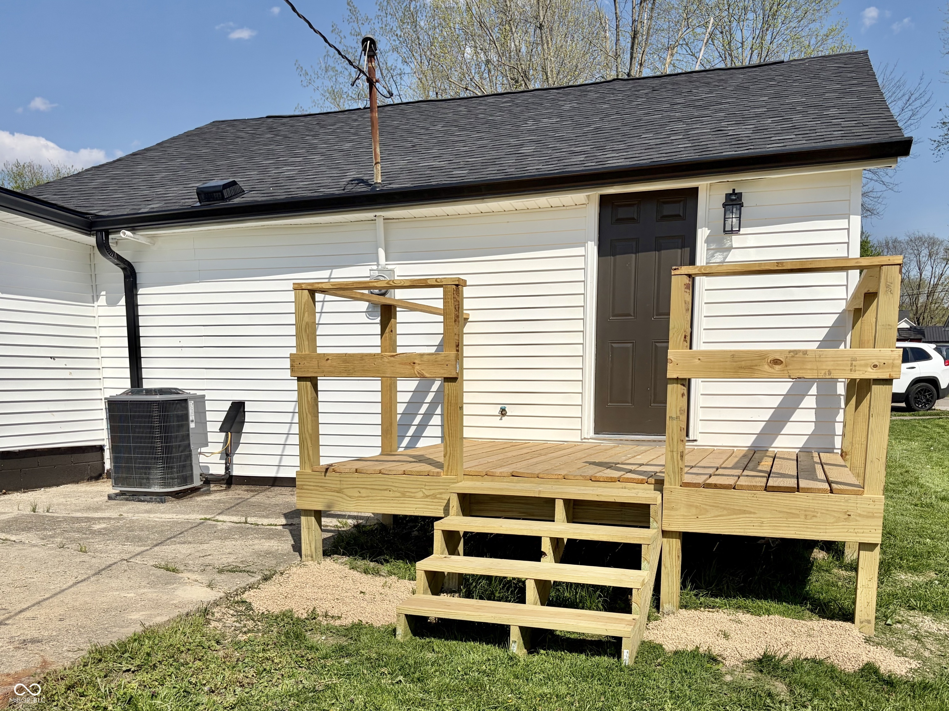 402 Walnut Street Hope, IN 47246 - Photo 21 of 24