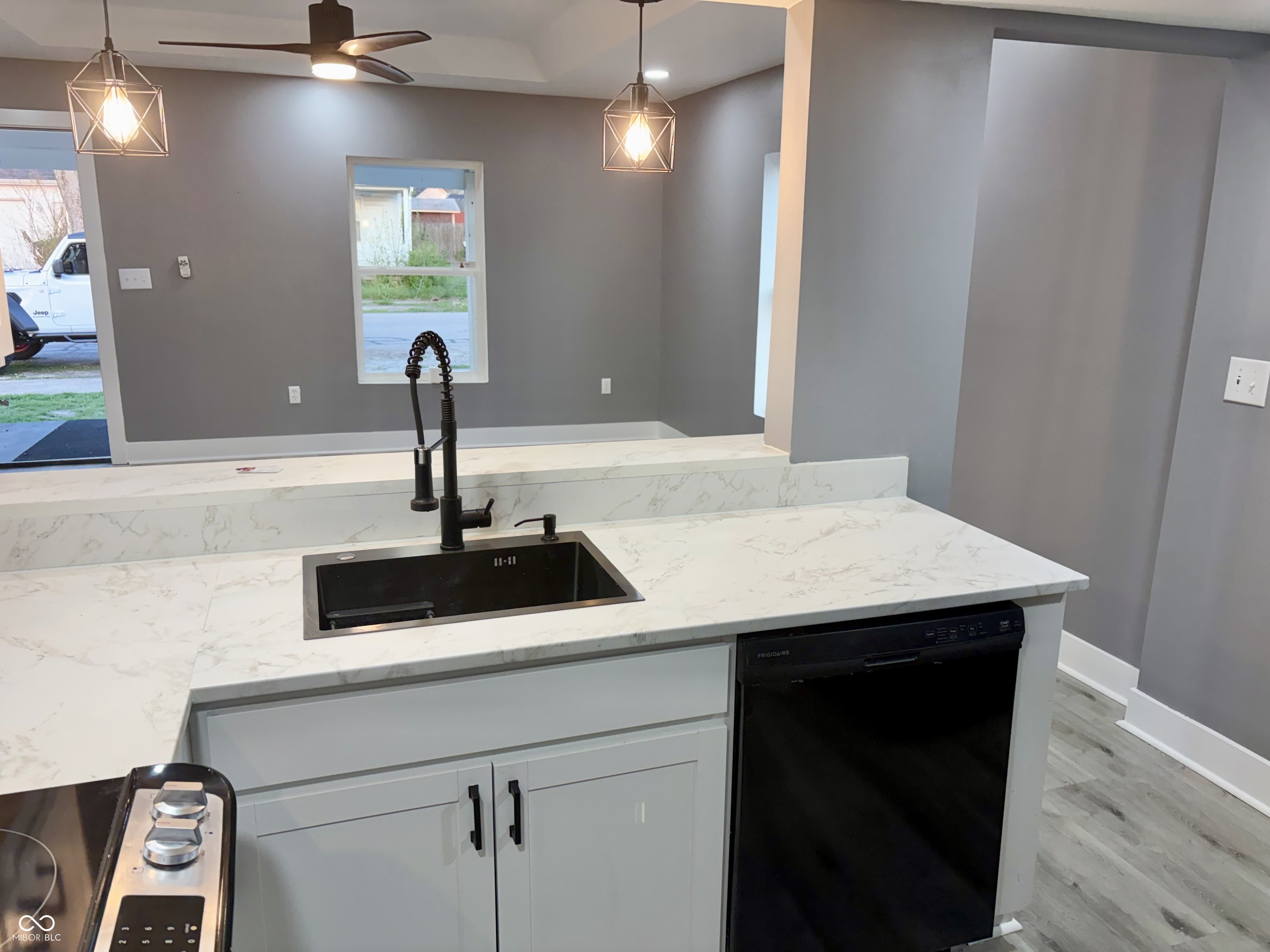 402 Walnut Street Hope, IN 47246 - Photo 7 of 24